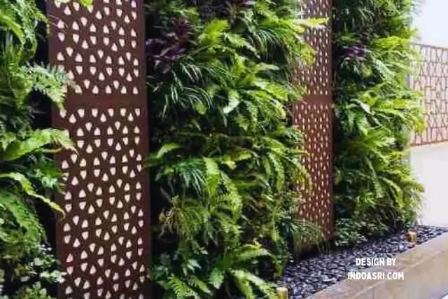 Pembuatan Taman Vertikal